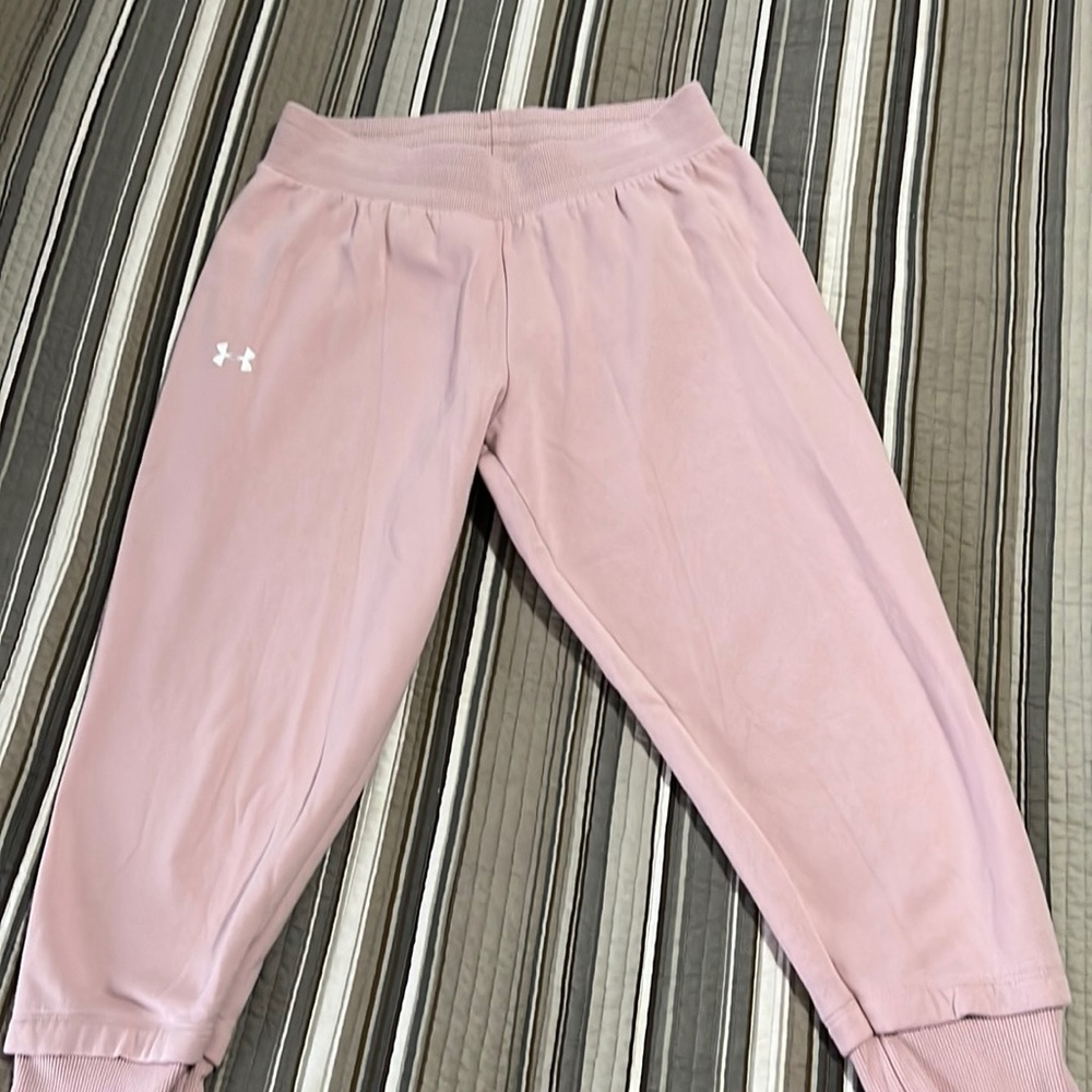 Under Armour Sweat Pant Capri’s Size Small